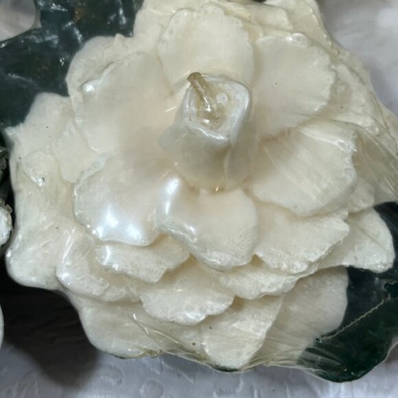 VTG 4 White Magnolia Floating Floral Candles Michael Coffindaffer 5.5"x4" - Picture 10 of 11